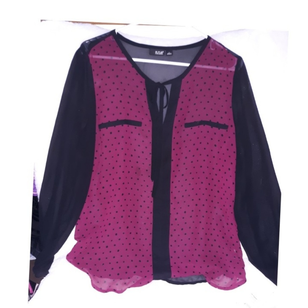 maroon blouse